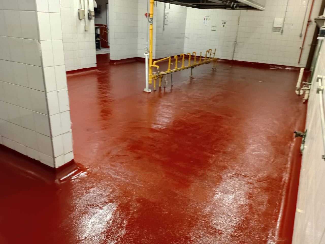 Cocina y comedor industrial — después